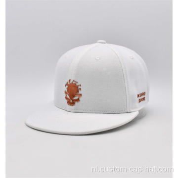 6 paneel witte snapback dop met metalen plaat